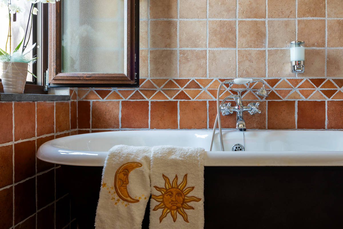 bathroom - bathtub