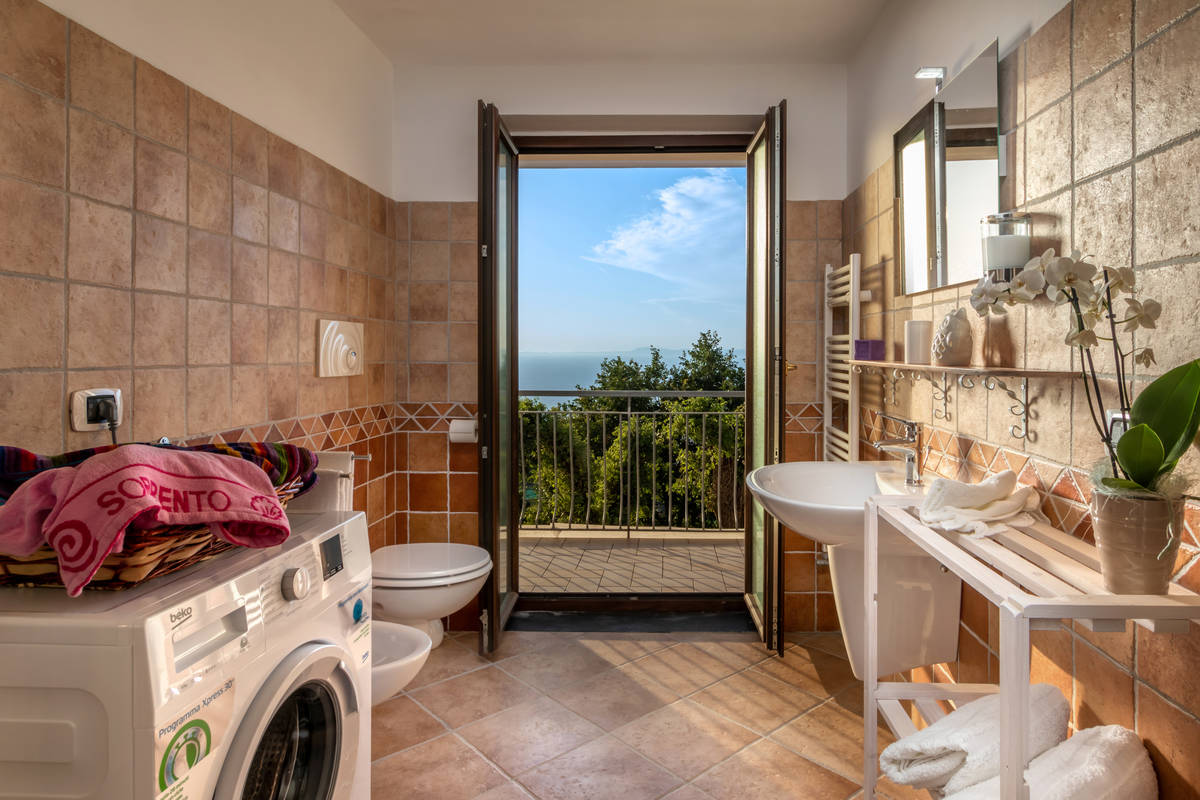 bathroom - bathroom with private balcony sea view